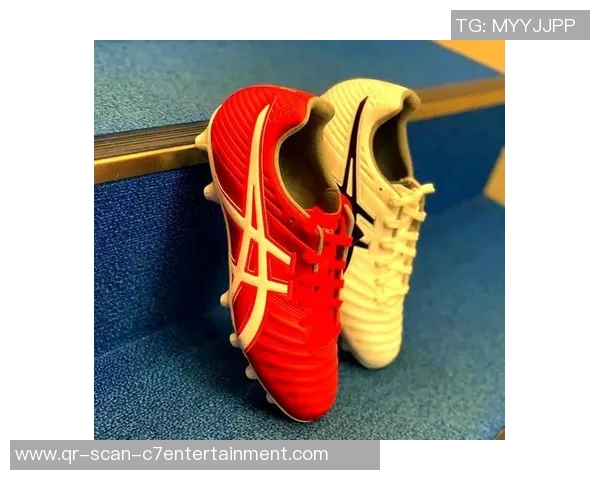 足球运动员如何选择适合自己的足球鞋提升比赛表现与舒适度的全面指南